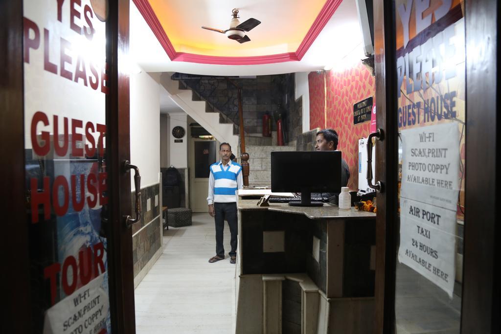 Yes Please Guest House New Delhi Buitenkant foto