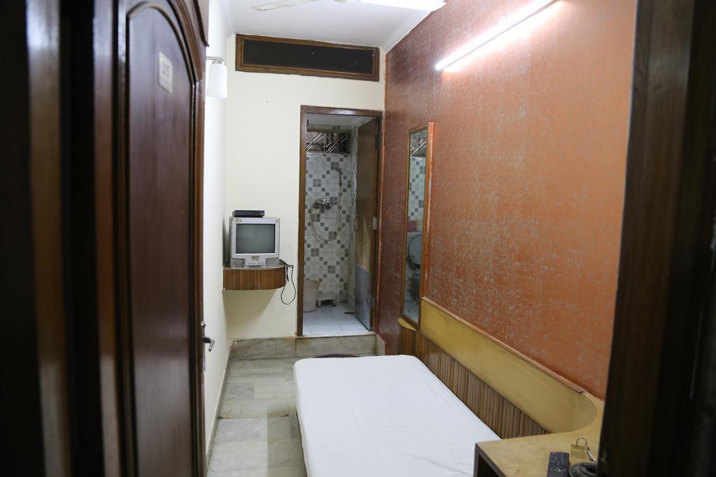 Yes Please Guest House New Delhi Buitenkant foto