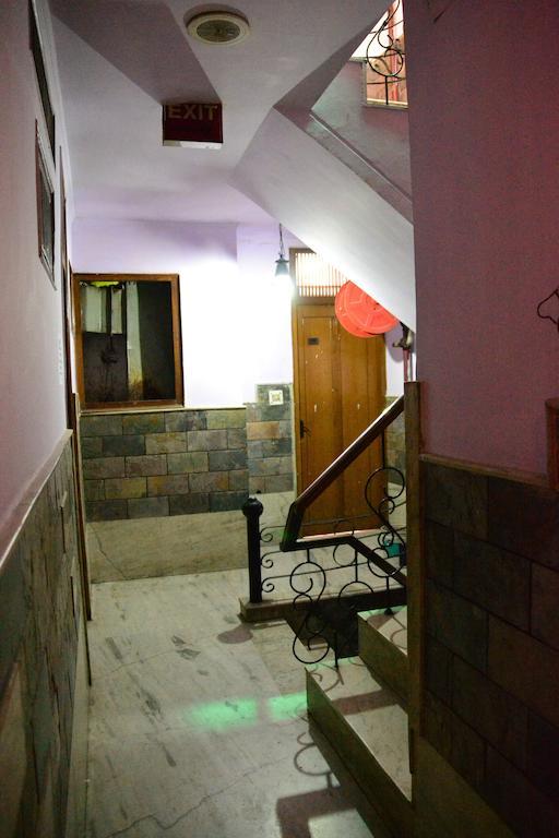 Yes Please Guest House New Delhi Buitenkant foto