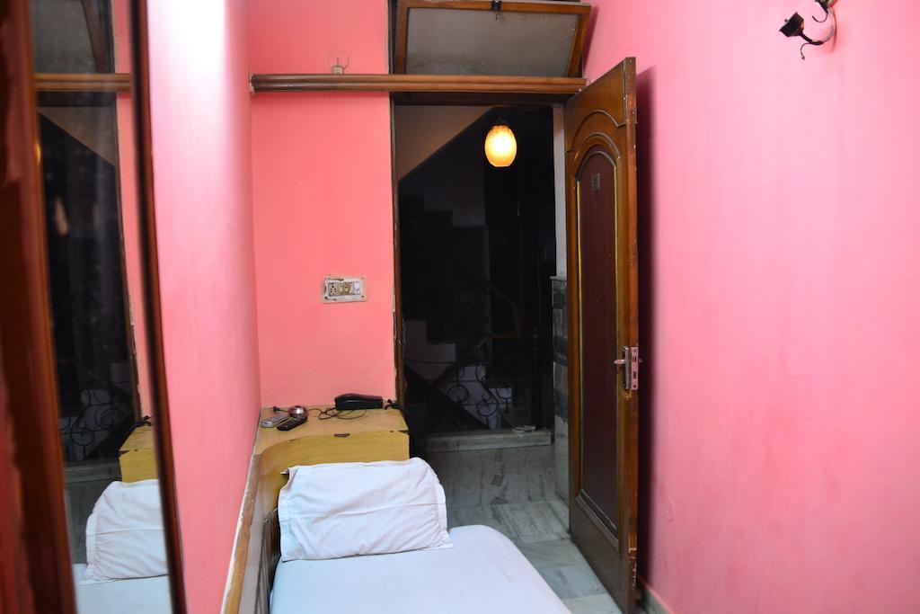 Yes Please Guest House New Delhi Kamer foto